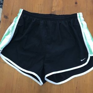 Nike Dry Tempo Shorts